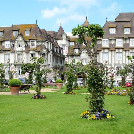 Apartment Bonsecours By Interhome Trouville-sur-Mer Bagian luar foto
